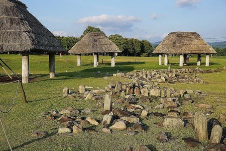 Oyu_Stone_Circles2.jpg
