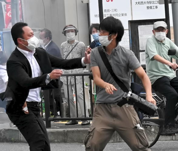 abe-gun.jpg